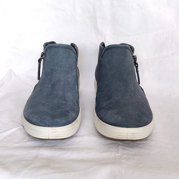 ECCO Soft 7 Low Cut Blue Zip Nubuck Leather Booties 36 5.5 EUC - Picture 6 of 8